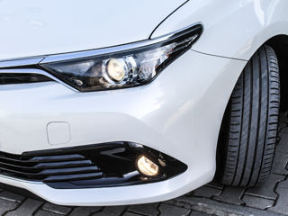 Toyota Auris foto 16