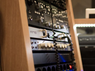 Studio de înregistrare audio, mixaj și ... foto 4
