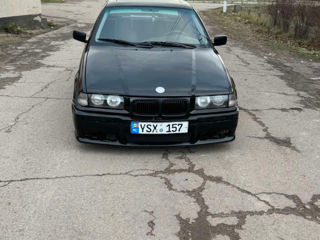 BMW 3 Series foto 6