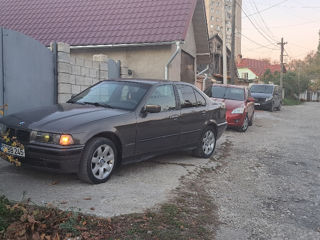 BMW 3 Series foto 2