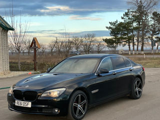 BMW 7 Series foto 2