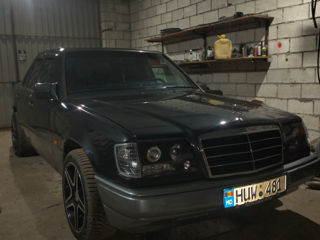 Mercedes E-Class foto 5