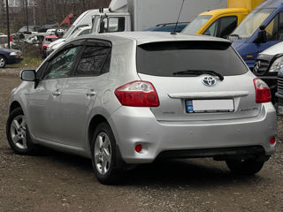 Toyota Auris foto 5