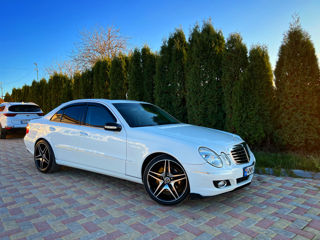 Mercedes E-Class foto 5