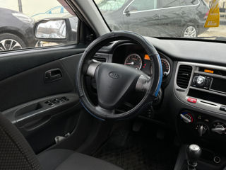 KIA Rio foto 14