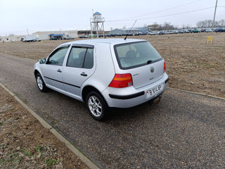 Volkswagen Golf foto 2