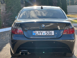 BMW 5 Series foto 6