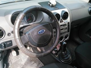 Ford Fusion foto 4