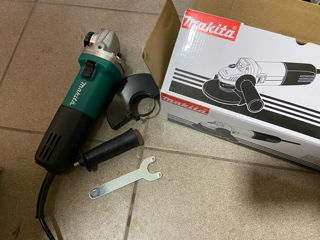 Болгарка Makita 9553HN foto 3