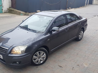 Toyota Avensis foto 18