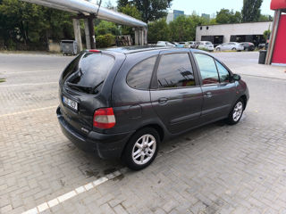 Renault Scenic foto 4