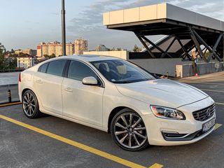 Volvo S60 foto 8