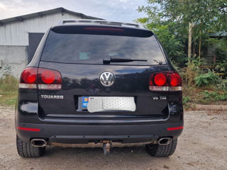 Volkswagen Touareg foto 2