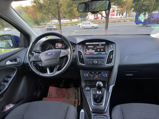 Ford Focus foto 8