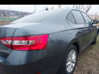 Skoda Superb foto 3