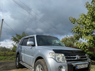 Mitsubishi Pajero foto 5