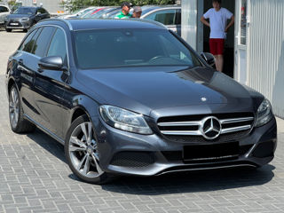 Mercedes C-Class foto 4