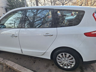 Renault Grand Scenic foto 6