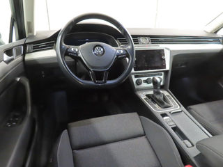 Volkswagen Passat foto 3