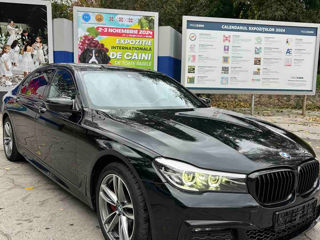 BMW 7 Series foto 1