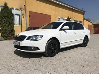 Skoda Superb foto 2