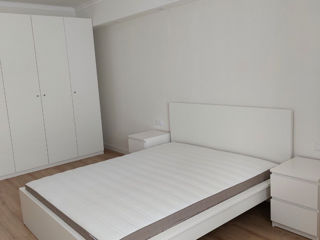 Apartament cu 2 camere, 70 m², Telecentru, Chișinău foto 3