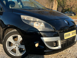 Renault Scenic foto 2