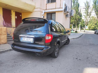 Chrysler Grand Voyager foto 4