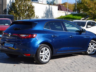 Renault Megane foto 2