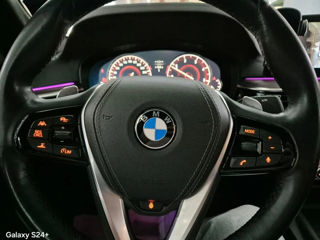 BMW 5 Series foto 8