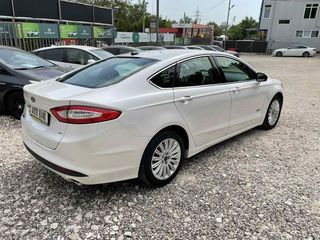 Ford Fusion foto 4