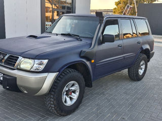 Nissan Patrol foto 1