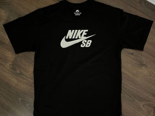 Nike SB Tricou Original foto 0