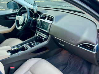 Jaguar F-PACE foto 6