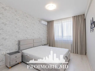 Apartament cu 2 camere, 81 m², Botanica, Chișinău foto 3