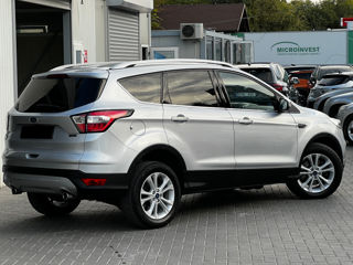 Ford Kuga foto 4