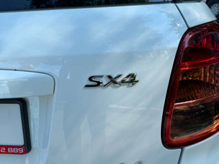 Suzuki SX4 foto 4