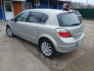 Opel Astra foto 10