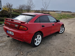 Mazda 323 foto 2