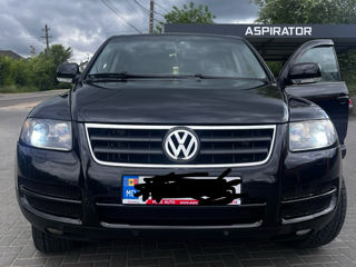 Volkswagen Touareg фото 0