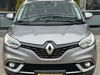 Renault Grand Scenic foto 2