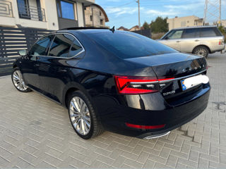 Skoda Superb foto 4