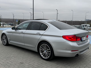 BMW 5 Series foto 4