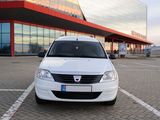 Dacia Logan foto 2