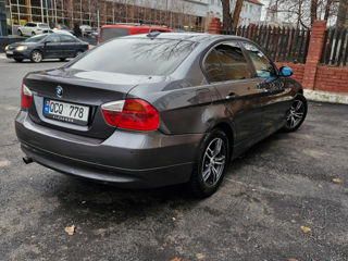 BMW 3 Series foto 6