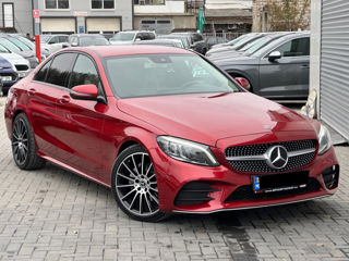 Mercedes C-Class foto 1