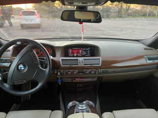 BMW 7 Series foto 4