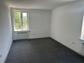 Apartament cu 2 camere, 48 m², Botanica, Chișinău foto 2