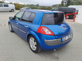 Renault Megane foto 4