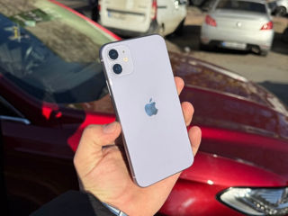 Vînd iPhone 11